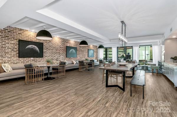 55 S Market ST #301, Asheville, NC 28801