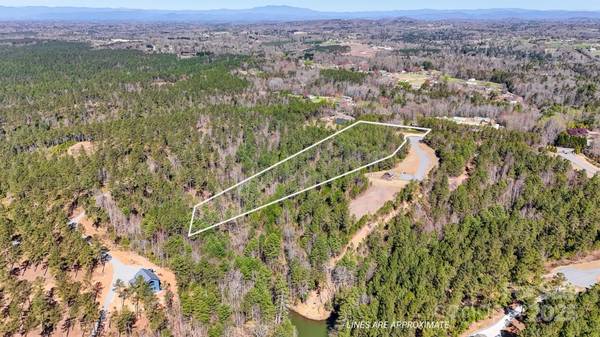 1428 Edgewater TRL, Granite Falls, NC 28630
