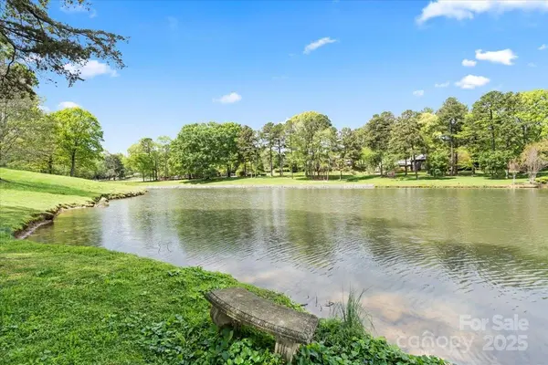 1618 Heatherloch DR, Gastonia, NC 28054
