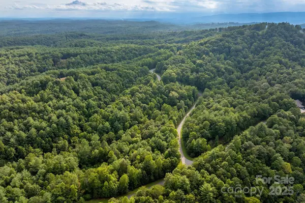5 Round Mountain Pkwy #5, Lenoir, NC 28645