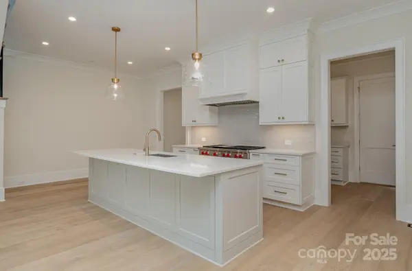 2926 Sharon View RD #A, Charlotte, NC 28210