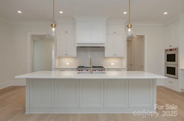 2926 Sharon View RD #A, Charlotte, NC 28210
