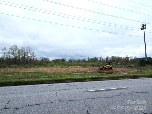 1710 Spartanburg HWY, Hendersonville, NC 28792