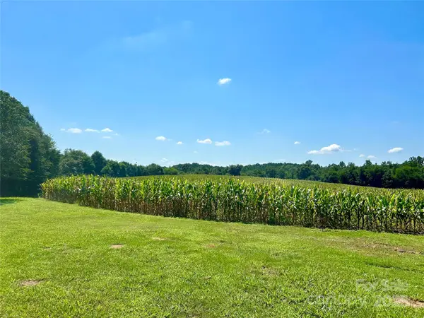 000 Riverview RD, Norwood, NC 28128