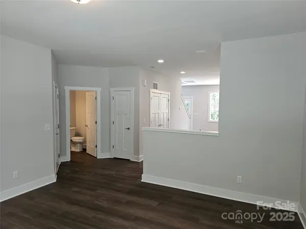 139 Brooks Cove RD, Black Mountain, NC 28711