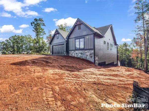 1 Jackson Ridge LN, Mill Spring, NC 28756