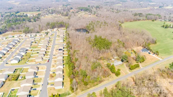 00 Moose Club RD, Statesville, NC 28677