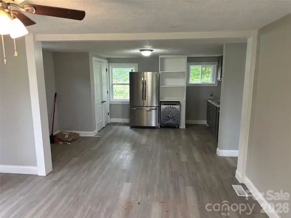 209 Brookview RD, Statesville, NC 28625