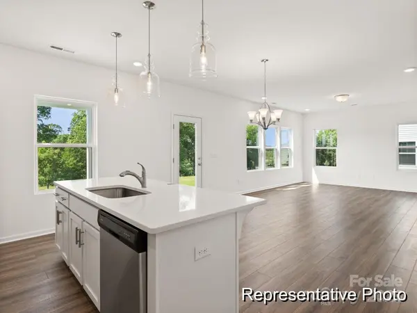 106 Jetty LN #472, Statesville, NC 28677