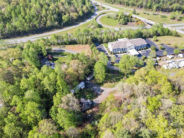 42 Violet DR, Sylva, NC 28779