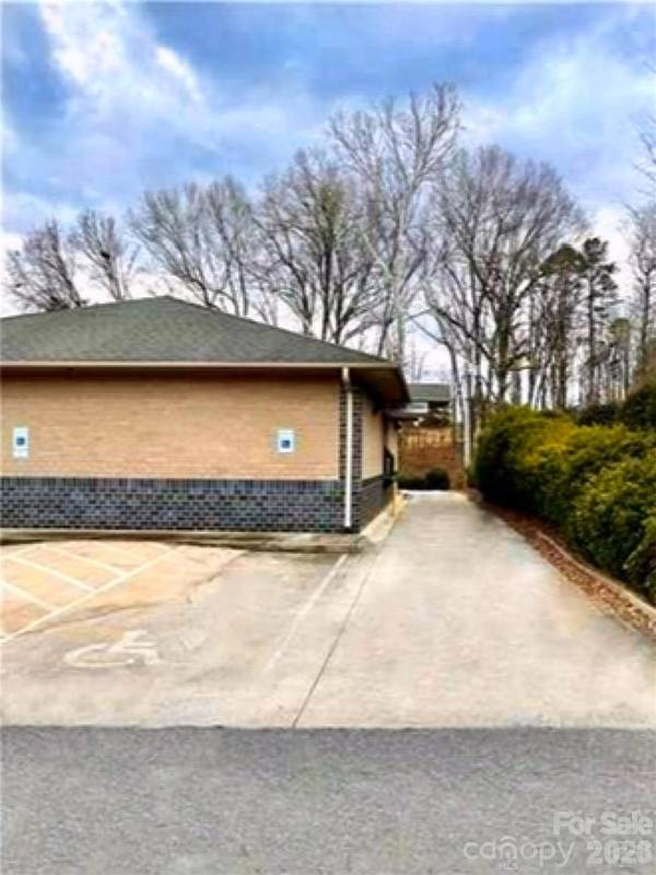 1007 Creekside Medical DR, York, SC 29745
