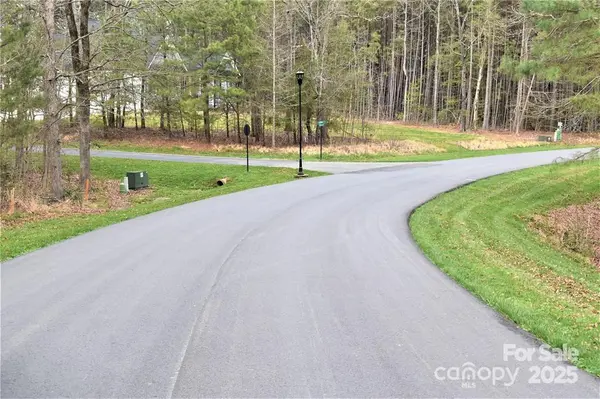 333 Pearl Bay DR #20, Badin Lake, NC 28127