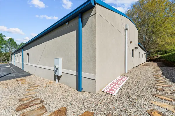2105 Northwest BLVD, Newton, NC 28658
