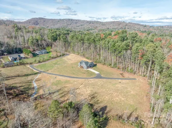 00 Kelly Daniele LN #1, Hendersonville, NC 28739