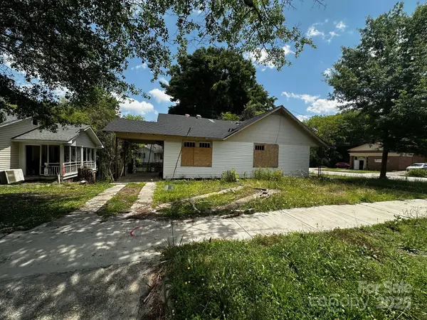 306 E Arch ST, Lancaster, SC 29720