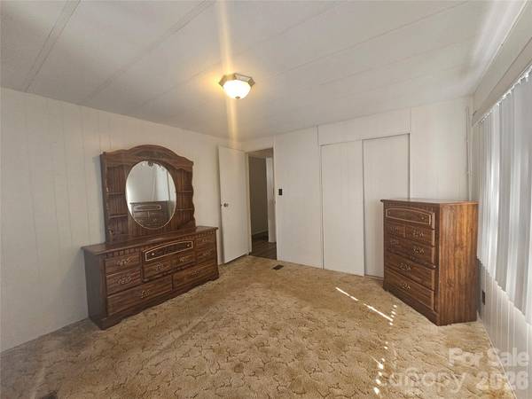 130 Susan RD, Casar, NC 28020