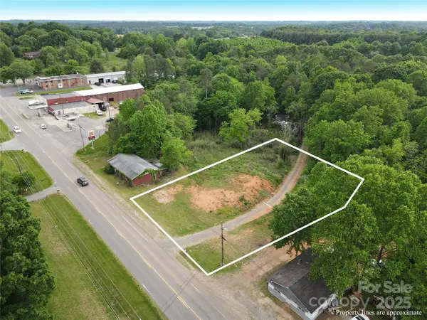 3027 Wilkesboro HWY, Statesville, NC 28625