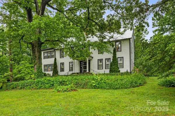 1186 Old US 70 HWY, Black Mountain, NC 28711
