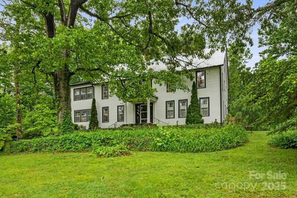 1186 Old US 70 HWY, Black Mountain, NC 28711