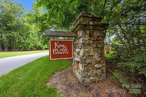 000 Red Fox LN #18, Flat Rock, NC 28731