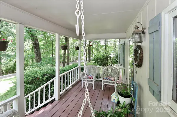 173 Rocky River RD, Mooresville, NC 28115