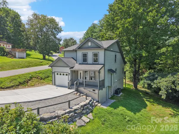 12 Whipoorwill WAY, Waynesville, NC 28786