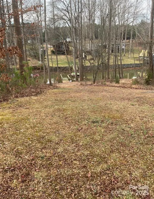 4995 Wildlife LN #1, Sherrills Ford, NC 28673