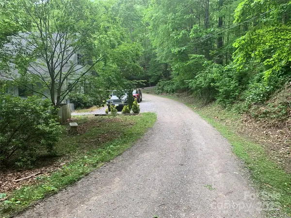 5 Friar Tuck LN #5, Maggie Valley, NC 28751