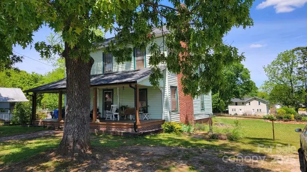164 N Eastway DR, Troutman, NC 28166