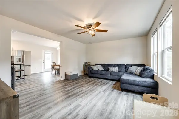 415 Kickapoo AVE, Gastonia, NC 28056