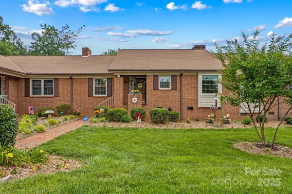 402 Swaim CT, Salisbury, NC 28147