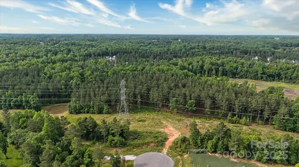 6265 Sanders Landing LN #6, Clover, SC 29710