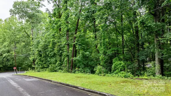 765 Tanglecliff ST SE, Valdese, NC 28690