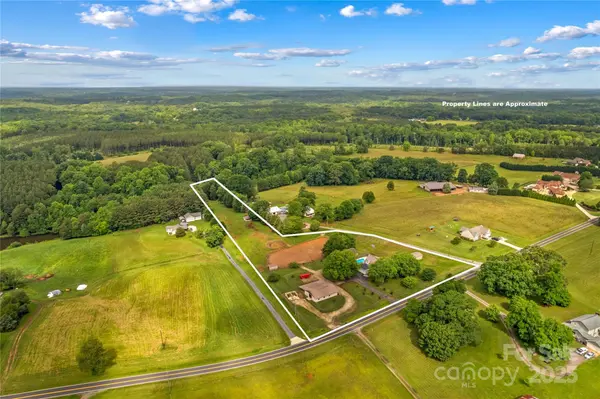 296 Hicks Creek RD, Troutman, NC 28166