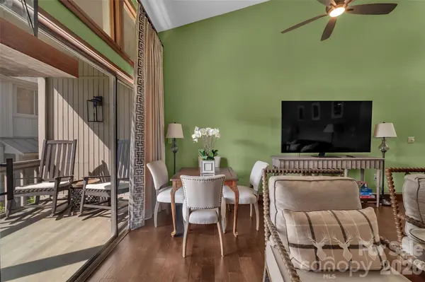 55 Toxaway Shores None #14, Lake Toxaway, NC 28747