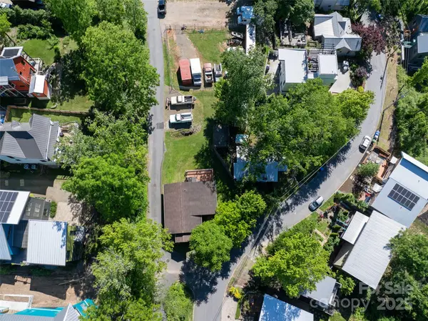 99999 Park PL, Asheville, NC 28801