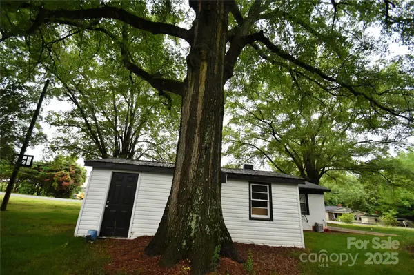 706 Mcintyre ST, Monroe, NC 28110