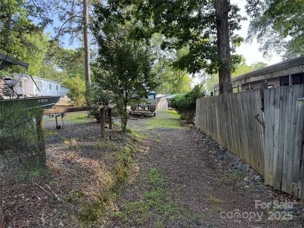 160/162 Arrowood TRL #F28/F29, Mount Gilead, NC 27306