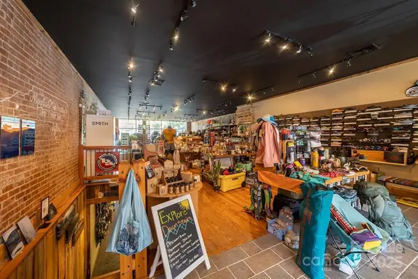 562 W Main ST, Sylva, NC 28779