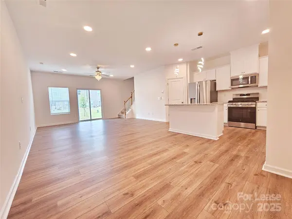 2744 Yeager DR NW, Concord, NC 28027