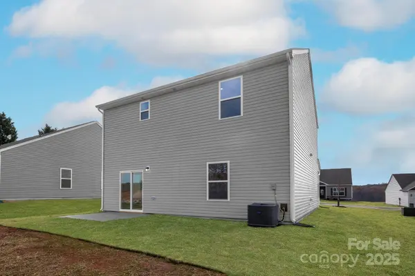 1059 Russell DR, Winston Salem, NC 27127