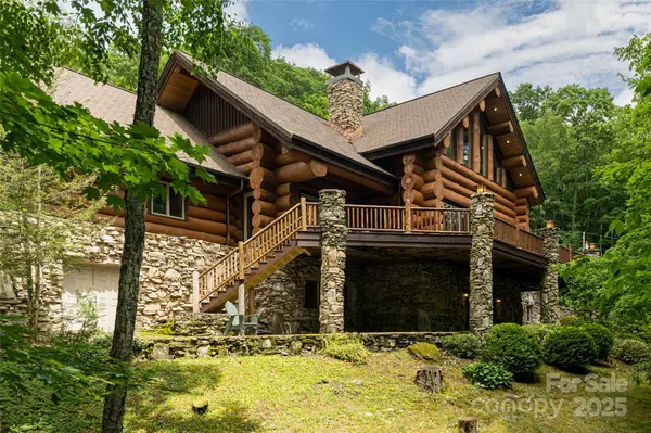 303 Flying Hawk TRL, Waynesville, NC 28786