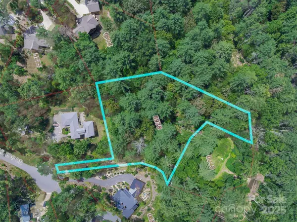 52 Trail Top DR, Asheville, NC 28805