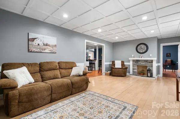 845 Linville RD, Mount Airy, NC 27030