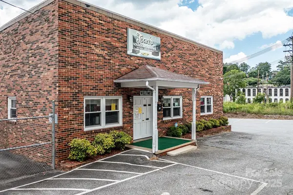 107 Light ST, Lenoir, NC 28645