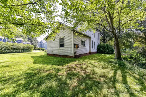 504 Potts ST, Davidson, NC 28036