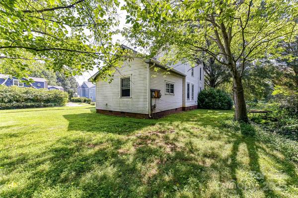 504 Potts ST, Davidson, NC 28036