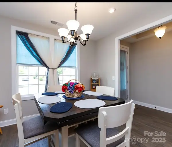 7337 Overjoyed XING, Charlotte, NC 28215