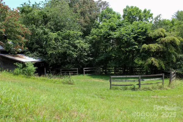 9999 Settlers TRL #43, Mars Hill, NC 28754