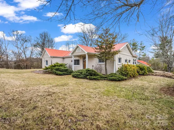 55 Settlers TRL, Mars Hill, NC 28754